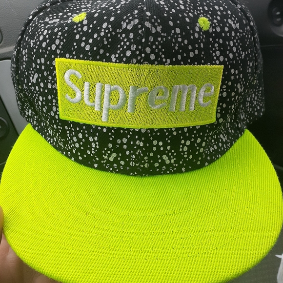 Other - Snap back Hat